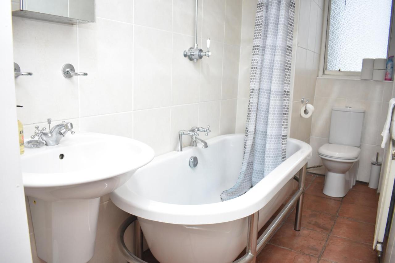 East Claremont - Beautiful 2Br Apartment In Central EDI Eksteriør billede